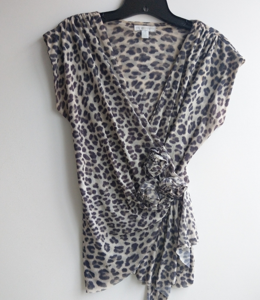 New York & Company‎ wrap cheetah print Blouse, S